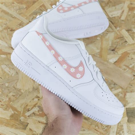 nike air force gänseblümchen|Nike Air Force 1 2017.